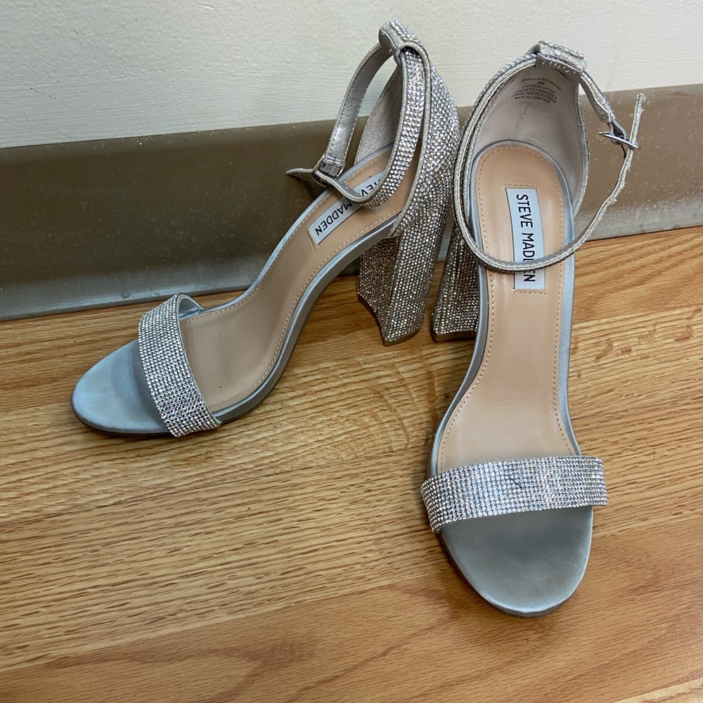 Steve Madden Silver Heels
